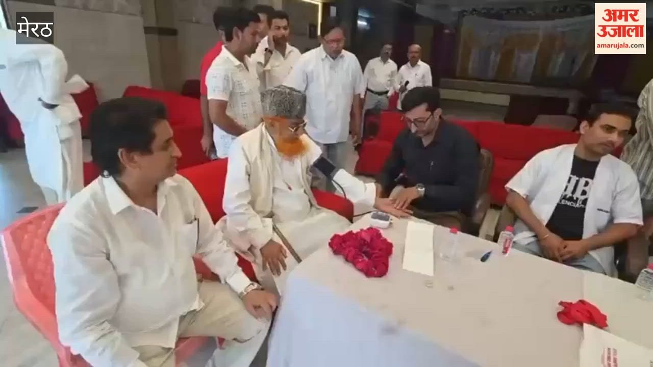 Meerut: Saifi Sangharsh Samiti organized a free medical camp, providing consultations and medicines to patients.