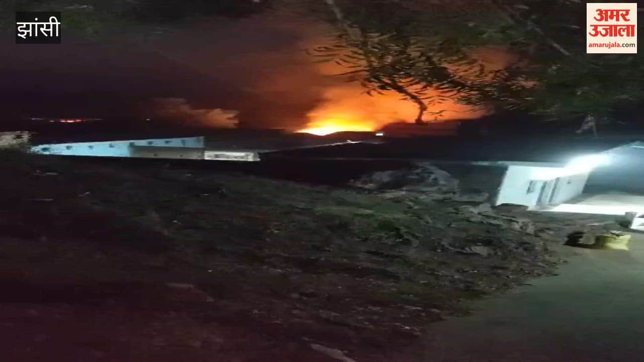 Fire breaks out in house due to short circuit; loss exceeds five lakh rupees.