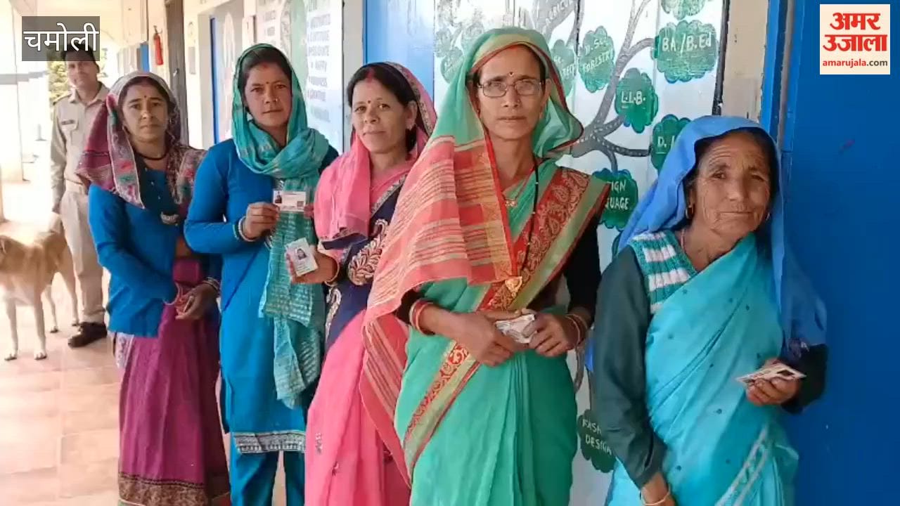 Chamoli:Slow pace of voting in the Malethi Kshetra Panchayat by-election; 20 to 35 percent voter turnout recorded by 11:30 AM