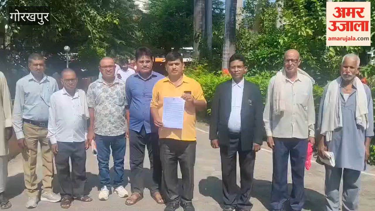 Demand for strict action against the corrupt administration of the medical college.