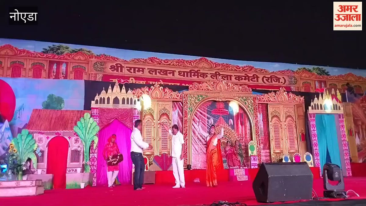 नोएडा में रामलीला के मंच से शिक्षा-स्वास्थ्य की गूंज, प्रोमेथियस स्कूल के चेयरमैन मुकेश शर्मा ने किया शुभारंभ
