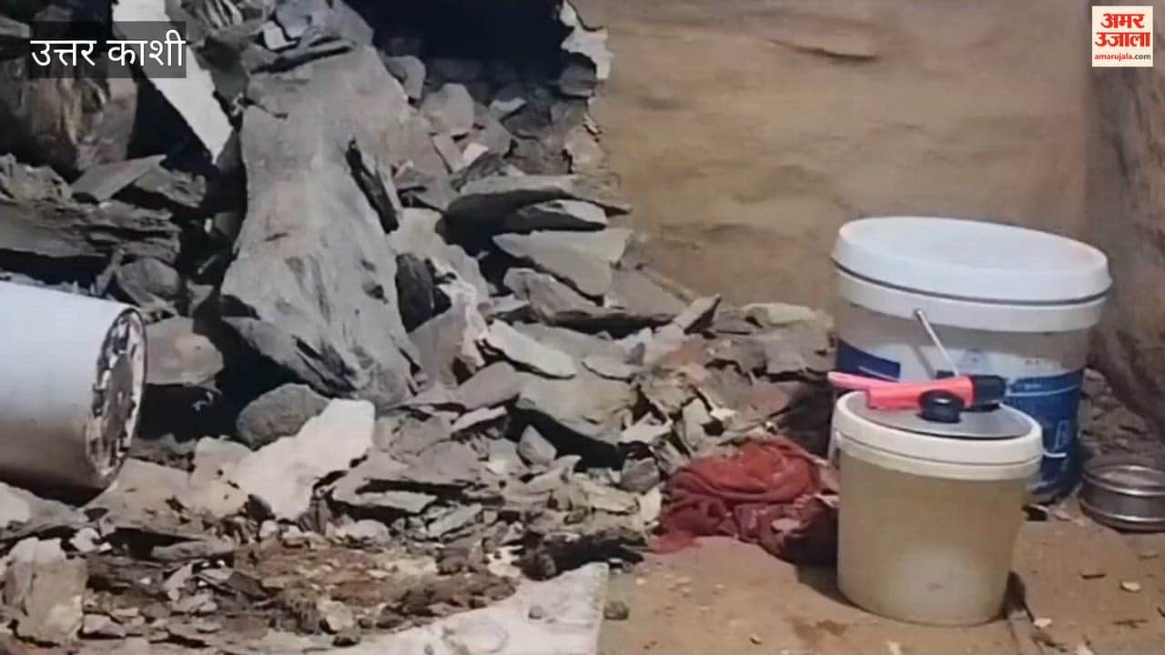 Uttarkashi:A traditional grain storehouse (*kuthar*) collapsed late at night in Rana village of the Yamunotri region; family members eating nearby had a narrow escape