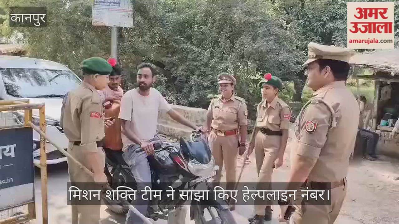 Kanpur Reuna police organized a traffic safety workshop at a school during Navratri
