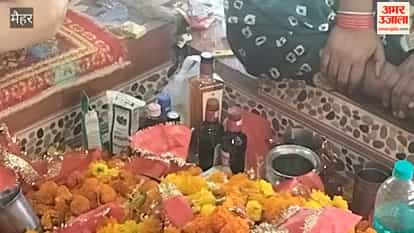 After seeking blessings from Maa Sharada, devotees visit the shrine of Dulha Dev