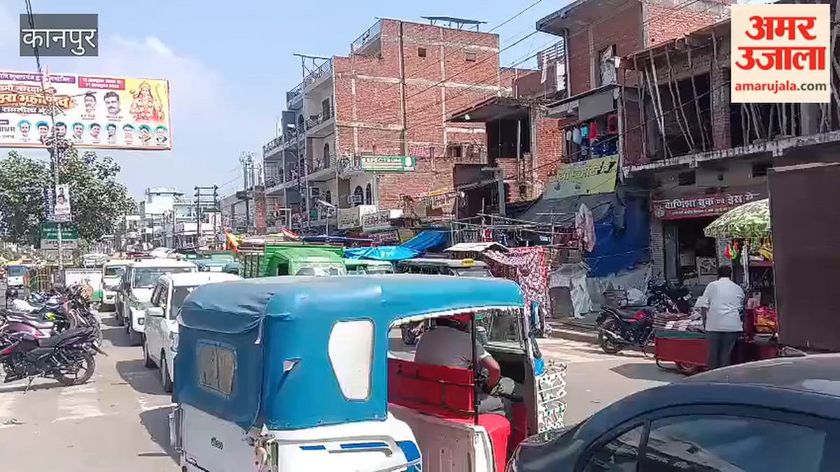 शुक्लागंज: नवीन गंगा पुल पर तीन घंटे लगा जाम, मरीज लेकर जा रही दो एंबुलेंस फंसी