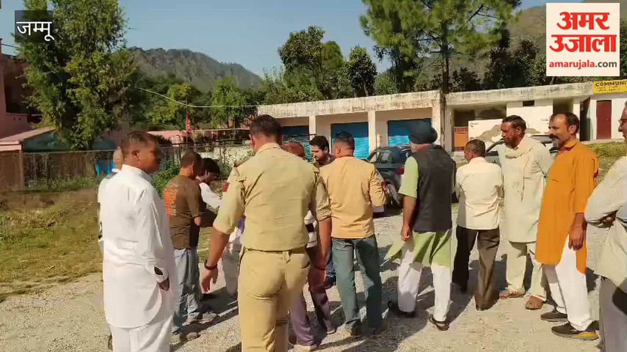 INDIA alliance holds protest in Pauni