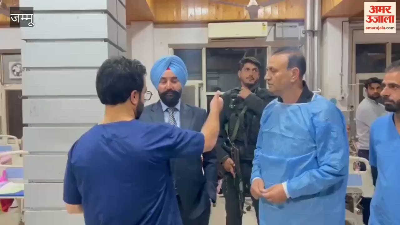 DC Shopian Charandeep Singh Conducts Surprise Late-Evening Visit to District Hospital