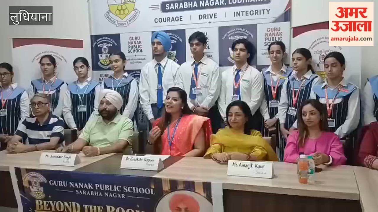 Students from Guru Nanak Public School, Sarabha Nagar, Ludhiana, met with Education Minister Harjot Bains.