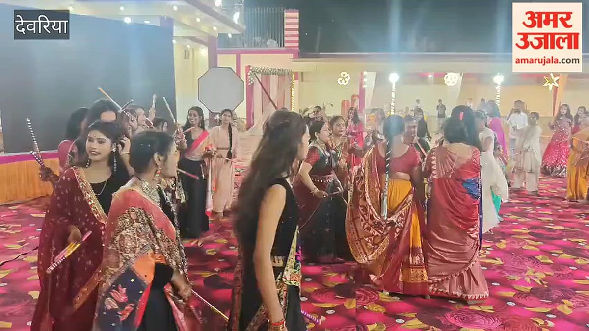 देवरिया: रुद्रपुर में पहली बार हुआ भव्य डांडिया महोत्सव