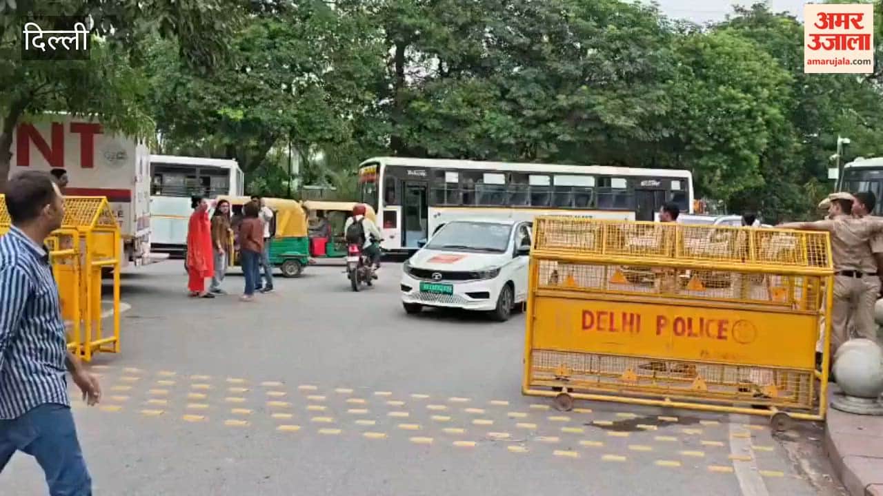 Tight security arrangements in Connaught Place for Tiranga March