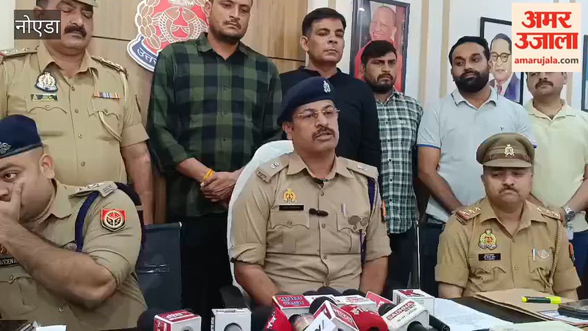 नोएडा: सेक्टर 49 रेड लाइट पर चेकिंग के दौरान सेक्टर 39 थाना पुलिस को दिल्ली नंबर की बाइक पर दो संदिग्ध युवक
