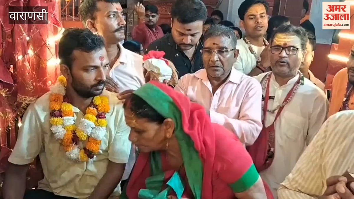 काशी में माता कालरात्रि के दर्शन के लिए उमड़े श्रद्धालु, VIDEO