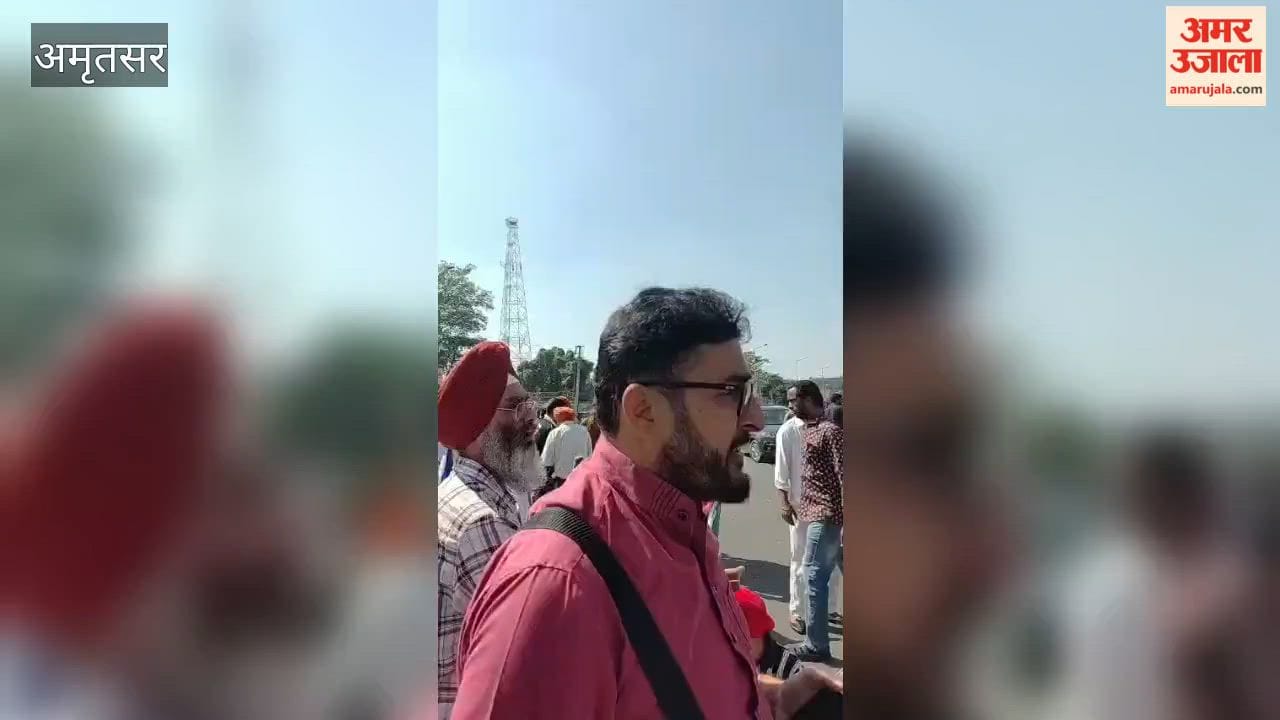 Journalists stage protest over scuffle involving a cameraman