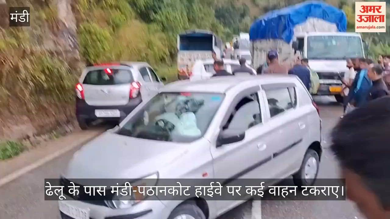 mandi pathankot highway dhelu car bike truck accident traffic jam