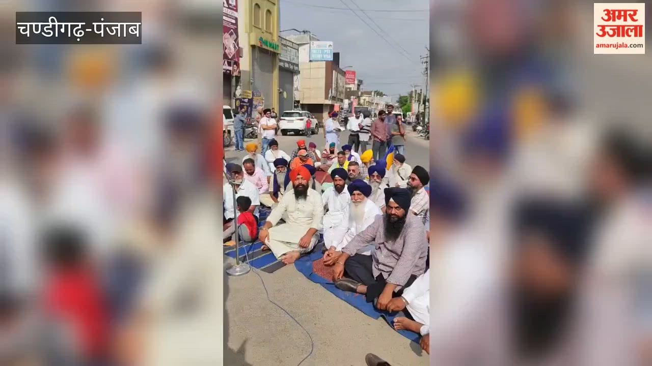 Garhshankar-Saila Khurd shut down in protest against the Jhota murder case; bus services halted