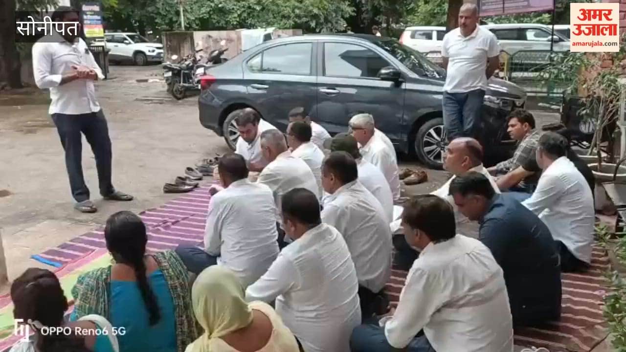 MPHWs oppose online transfer policy; to hold a demonstration in the city today.