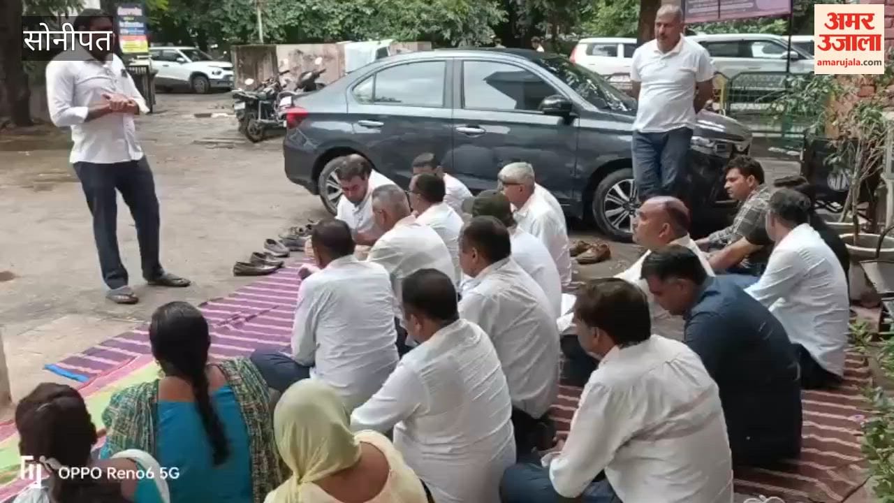 MPHWs oppose online transfer policy; to hold a demonstration in the city today.