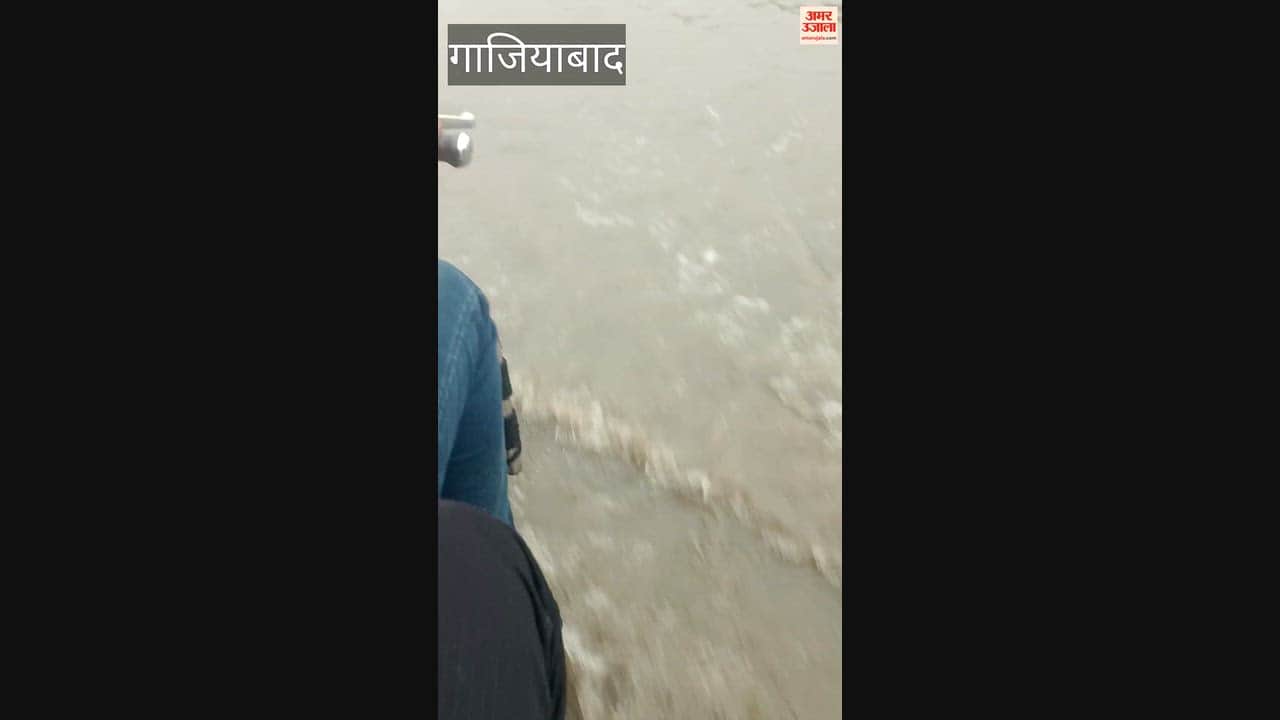 Rainwater accumulation on Jalalpur Road in Ghaziabad causes inconvenience