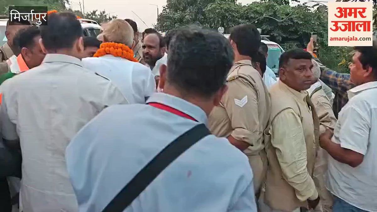 मां विंध्यवासिनी के दरबार में पहुंचे प्रमोद तिवारी, कांग्रेस कार्यकर्ताओं ने किया स्वागत; VIDEO
