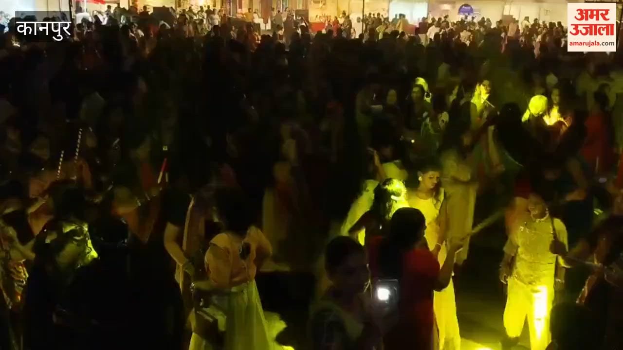 flurry of dance moves at Amar Ujala’s ‘Dandiya Nights’; crowds dance with abandon