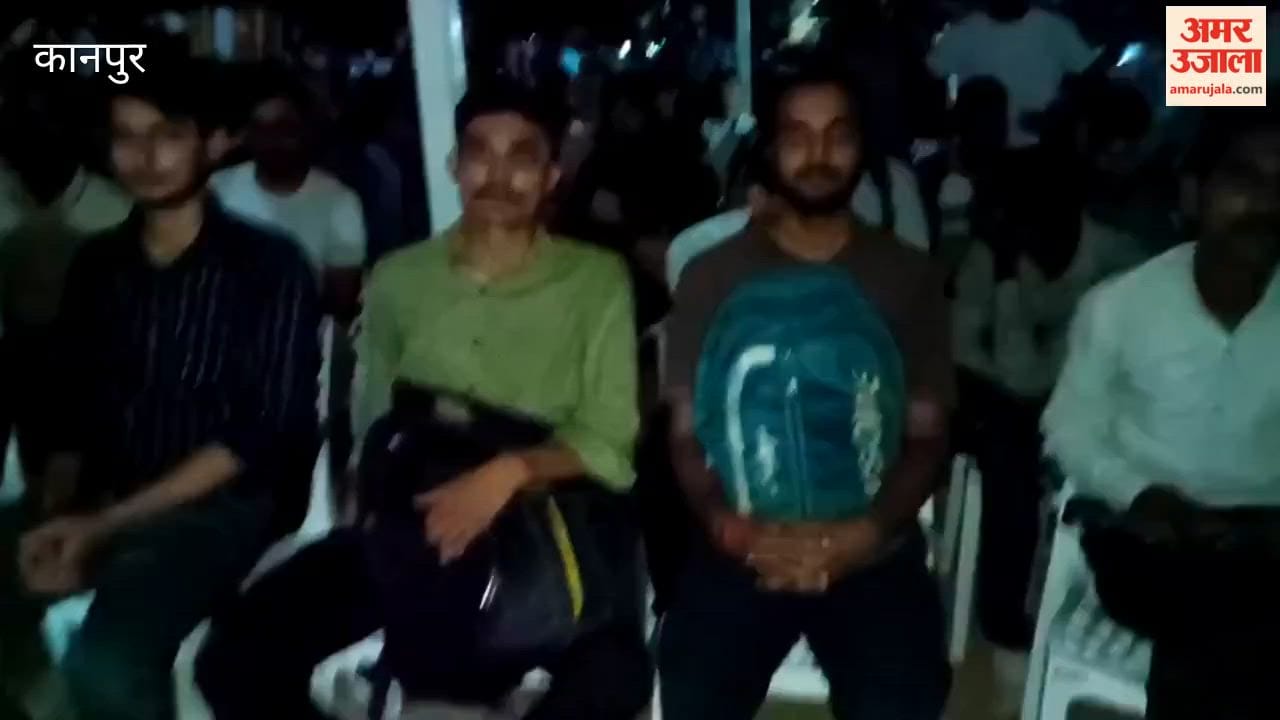 Candidates protest against extortion during Home Guard recruitment medical examinations; chaos ensues