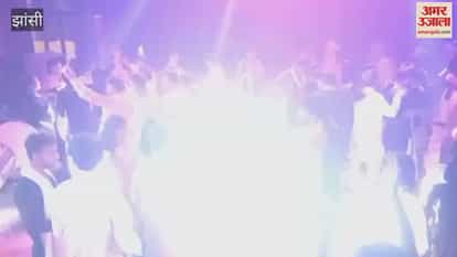 Rajpal Yadav says, "I love Jhansi"; city residents dance to the beats of Garba.