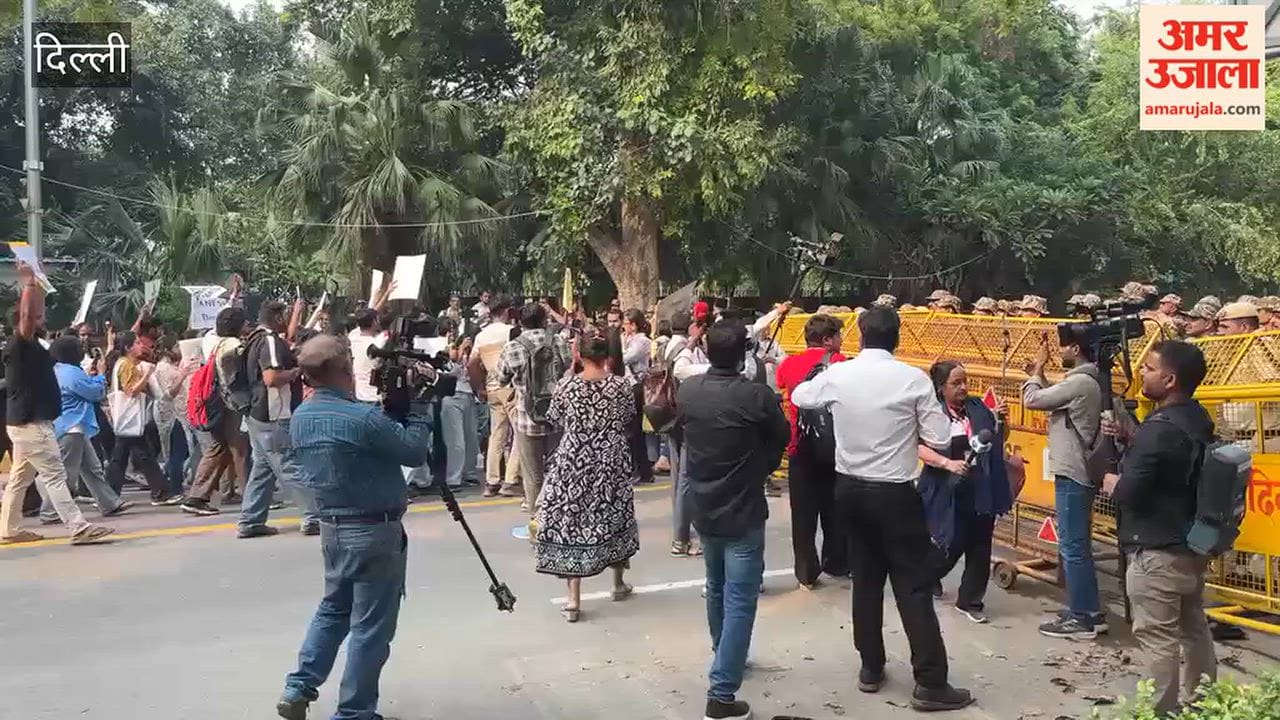Jantar Mantar march: Police stopped the protesters