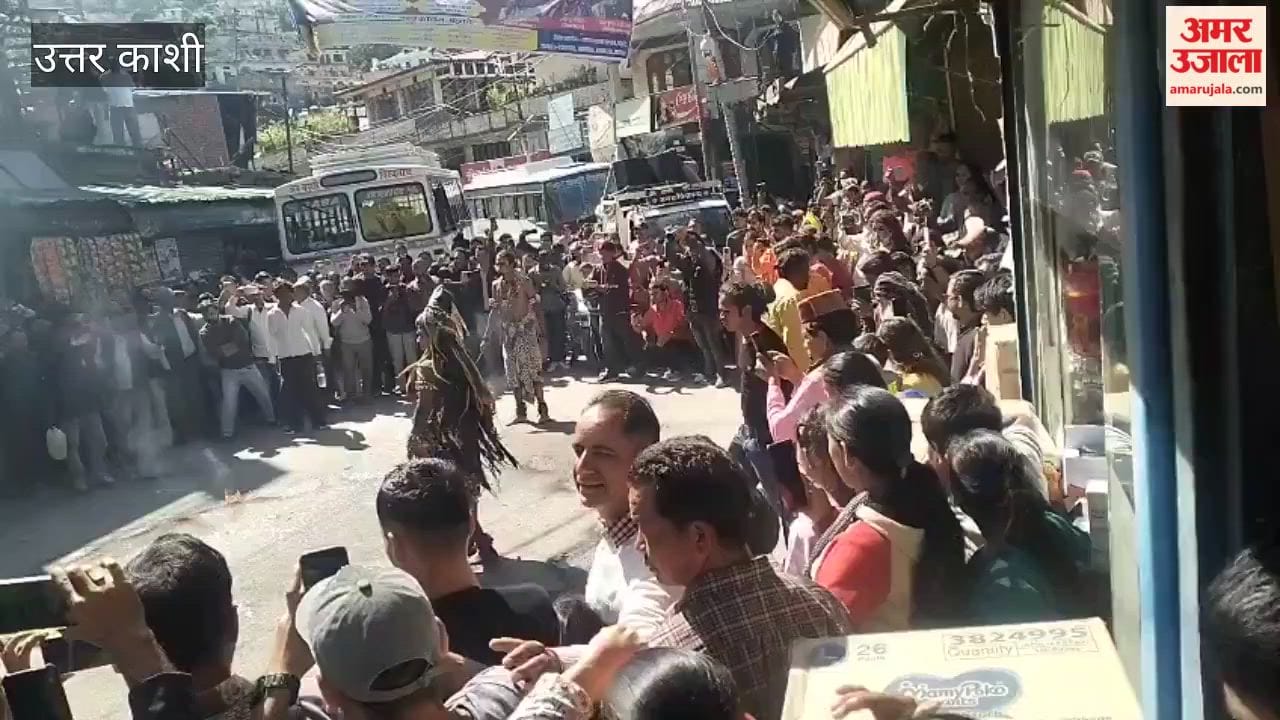 Uttarkashi:Barkot resounds with chants in honor of Goddess Bhagwati; grand procession held ahead of the all-night vigil (jagran)