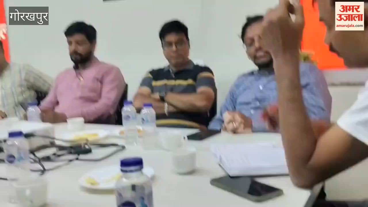Dialogue at Amar Ujala Office Highlights Accidents Caused by Open Drains