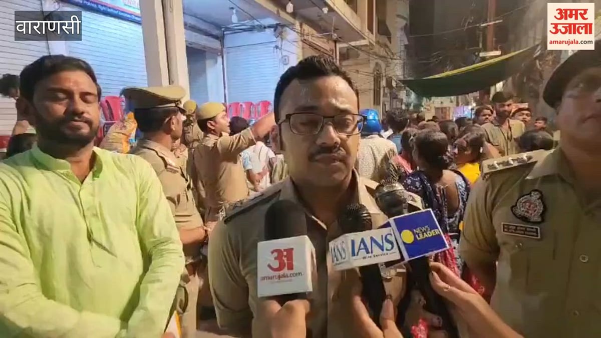 कोलकाता हादसे के बाद वाराणसी में दुर्गा पूजा पंडालों की सुरक्षा पर विशेष नजर; VIDEO