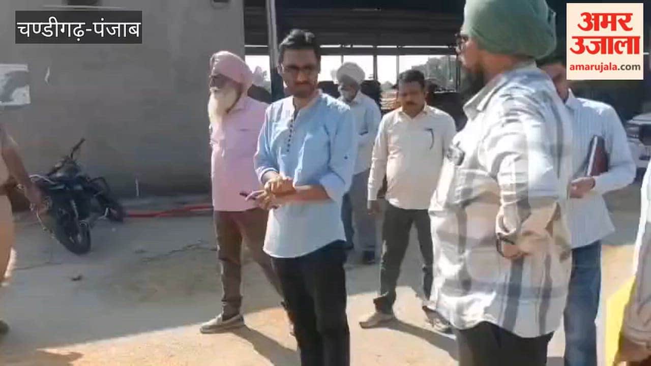 The SDM conducted a surprise inspection of the Dana Mandi in Ferozepur city, checking the moisture content of the paddy and the status of payments.