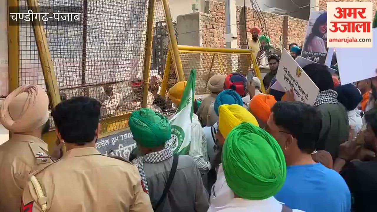 Protesters in Talwandi Sabo broke through barricades and moved forward; they pasted a 'letter of condemnation' outside the MLA's residence.
