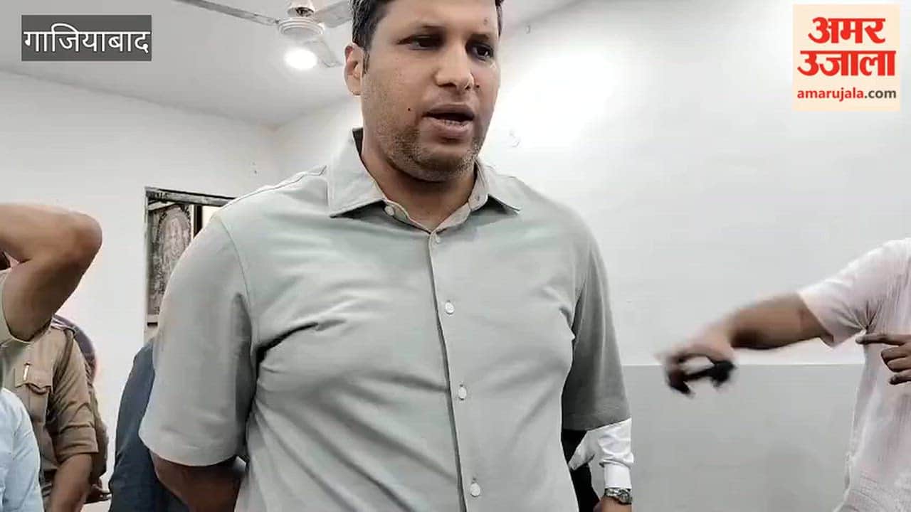 District Magistrate Ravindra Kumar provided information regarding the SIR