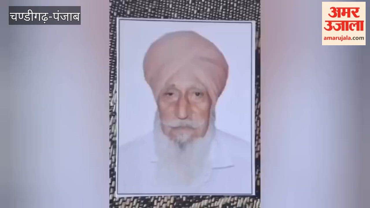 Elderly man dies after being hit by an unidentified vehicle