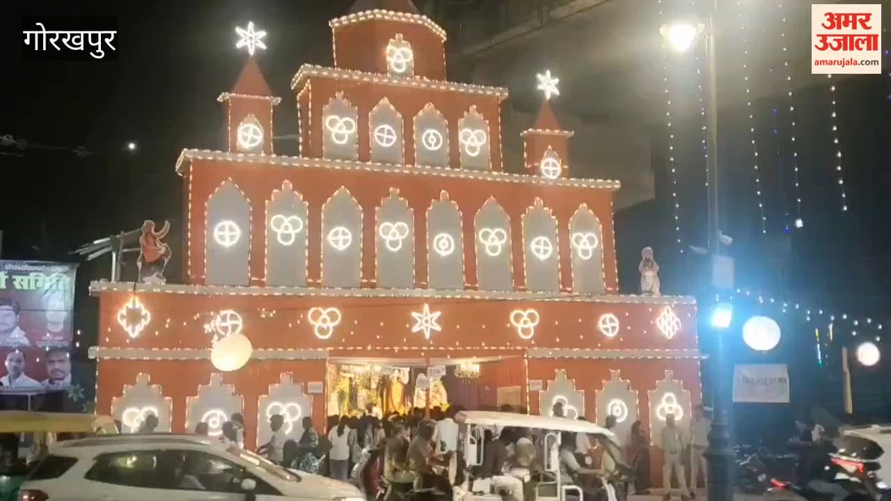 Durga Idol Installed by Shri Shri Durga Puja Vidyarthi Samiti in Dharamshala Bazar
