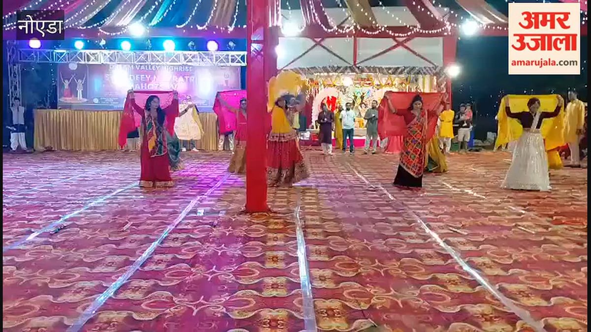 आम्रपाली ड्रीम वैली में दुर्गा पूजन और डांडिया महोत्सव का आयोजन
