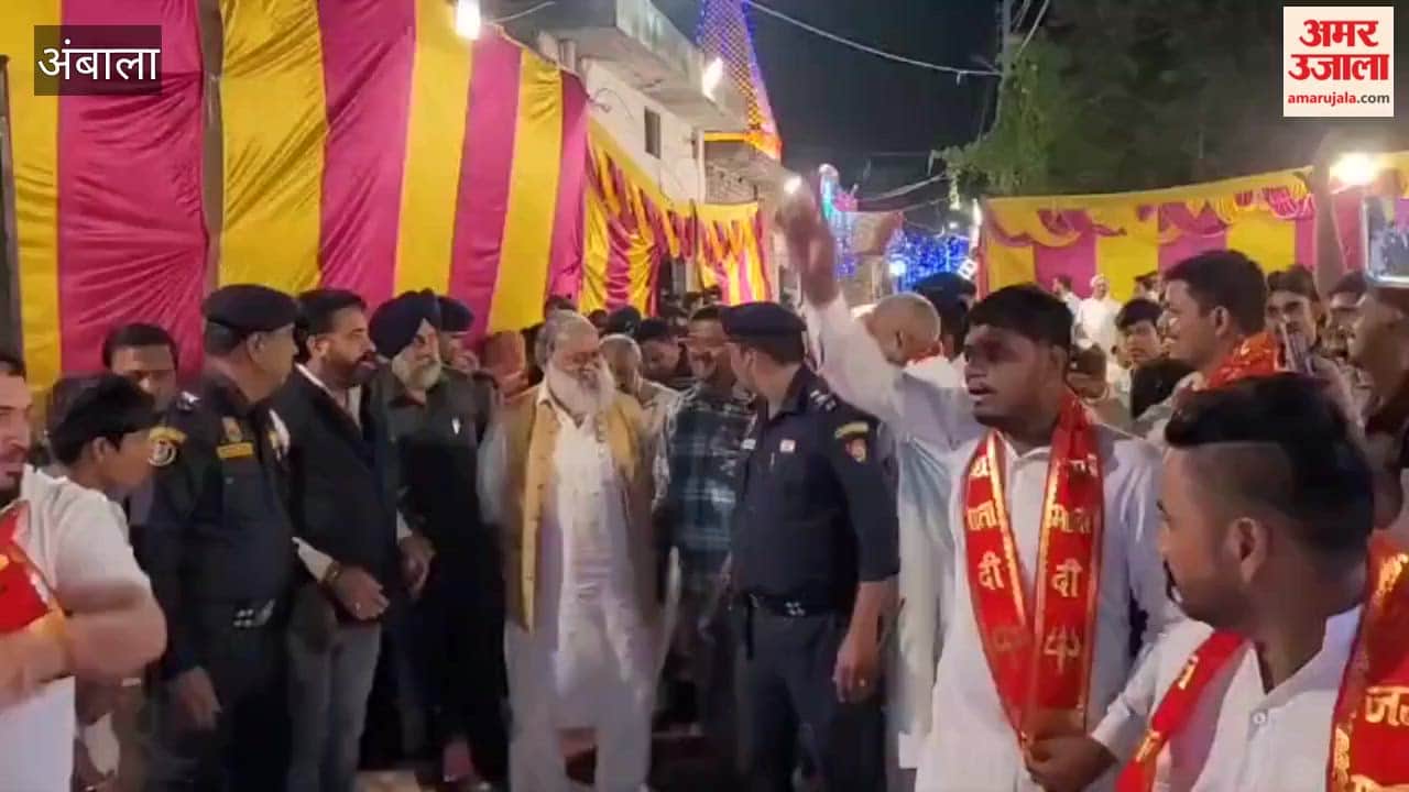 Minister Anil Vij seen dancing to devotional offerings (bhaints) for the Goddess in Ambala