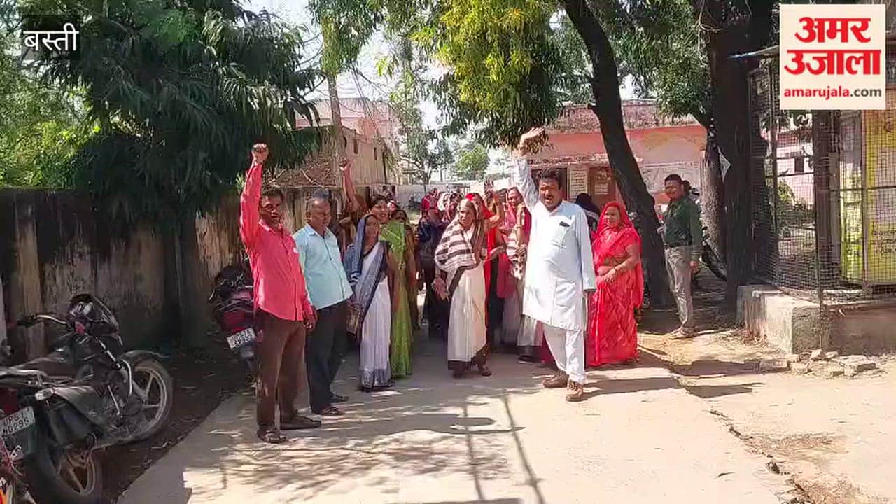 ASHA workers staged a protest over their demands.