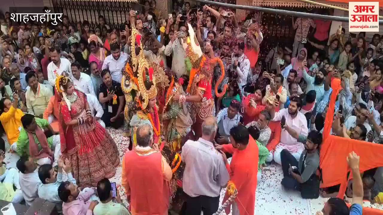 Rajgaddi procession taken out in Shahjahanpur