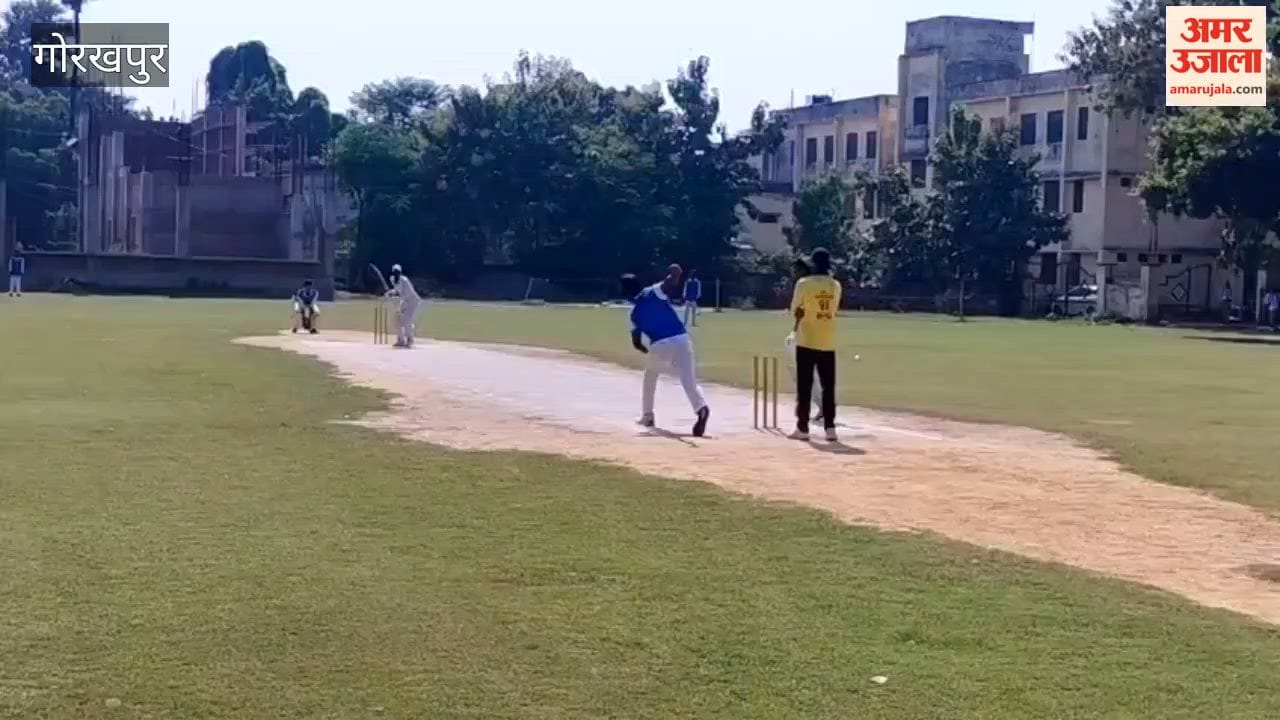 Deoria and Kushinagar Face Off in Under 19 Divisional Cricket Tournament