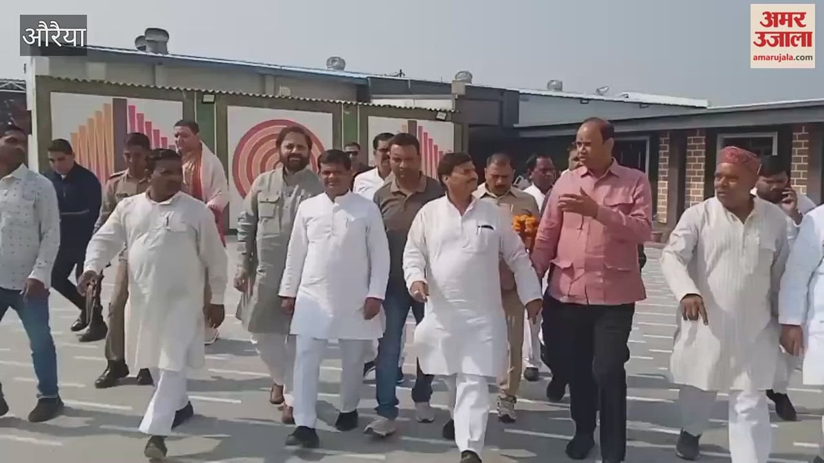औरैया: अनंतराम टोल प्लाजा पर हुआ सपा के राष्ट्रीय महासचिव शिवपाल का स्वागत
