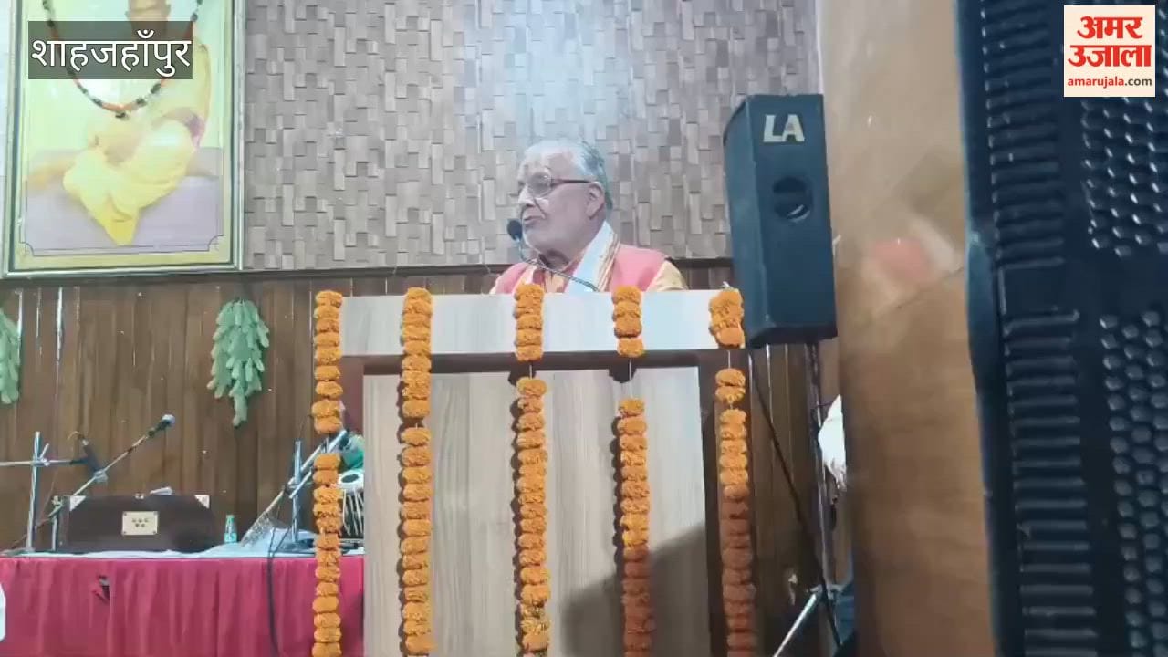 Finance Minister Suresh Khanna said students must build their own character