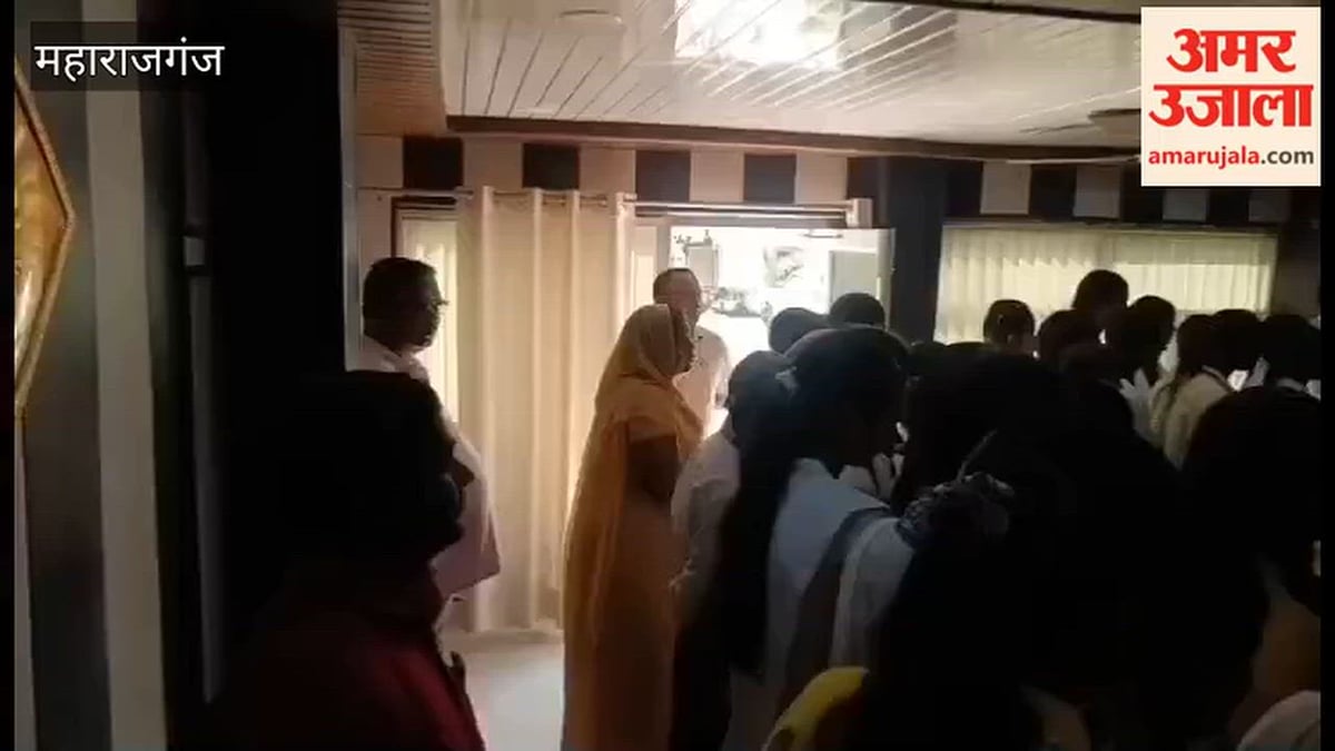 मिशन शक्ति: छात्राओं ने किया श्यामदेउरवां थाने का भ्रमण