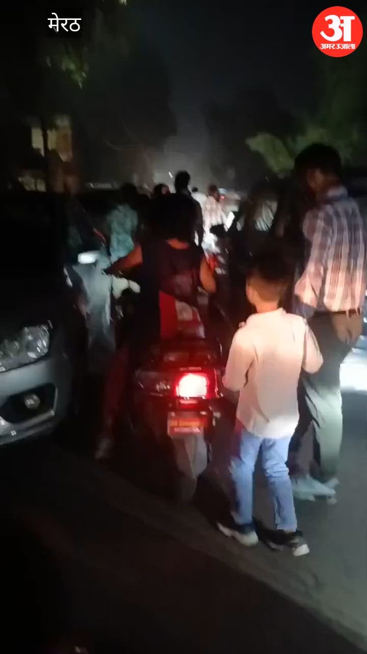 Meerut: दशहरा मेले में अवैध पार्किंग वसूली, वीडियो वायरल, पुलिस जांच में जुटी