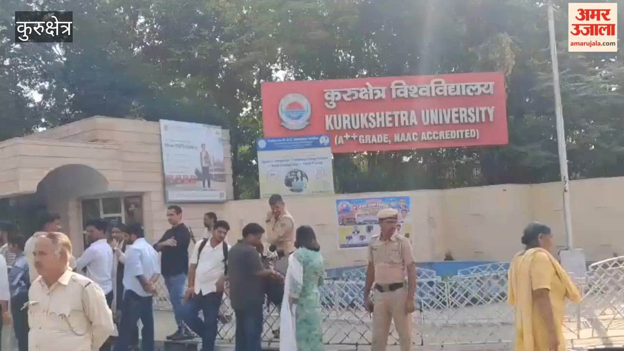 Students stage protest at Kurukshetra University, alleging failure in Research Methodology paper