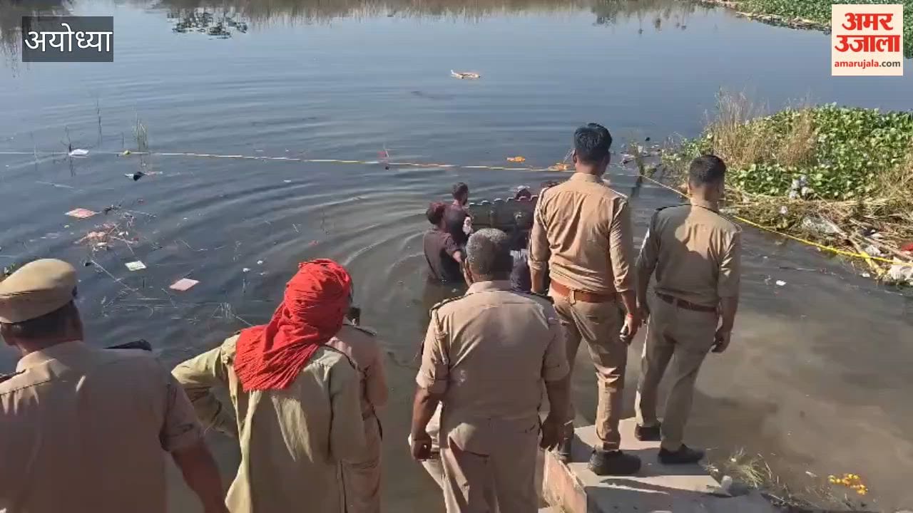 अयोध्या: तारुन क्षेत्र में 14 स्थानों पर 111 दुर्गा प्रतिमाओं का हो रहा विसर्जन