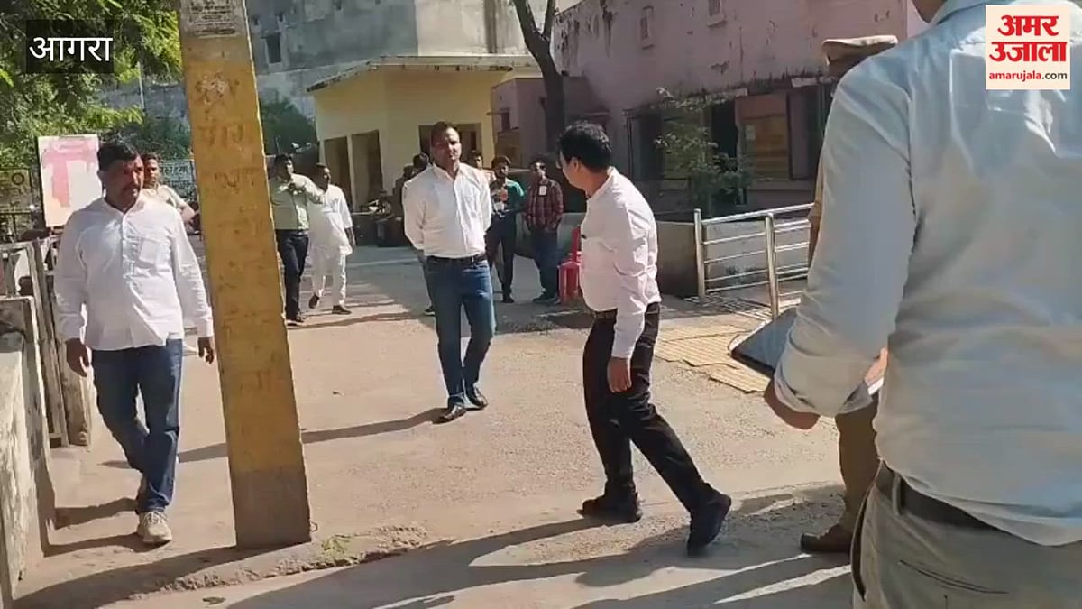 VIDEO: फतेहपुर सीकरी में एमएलसी चुनाव के मतदान केंद्रों का एसडीएम ने किया निरीक्षण, सभी मान्य आईडी स्वीकार करने के निर्देश