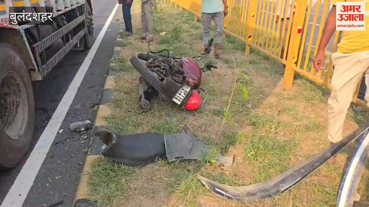 khurja nh34 car bike accident two brother death