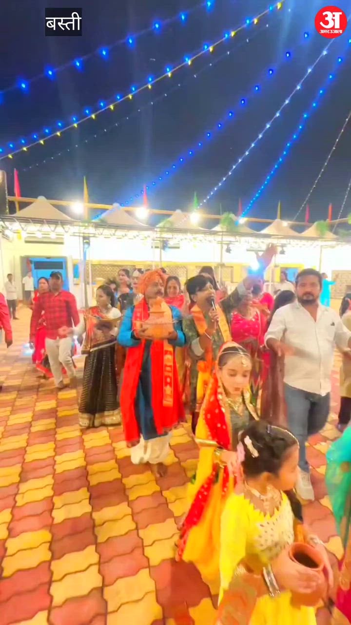 बस्ती: शक्ति रास उत्सव में डांडिया और देवी गीतों की धूम