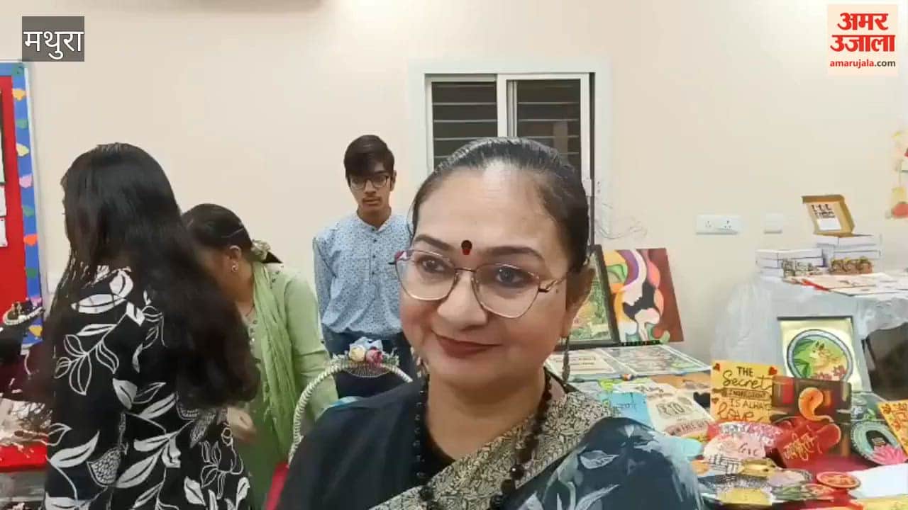 Diwali adorned with skill: 650 female students receive certificates; handmade products draw attention at the 'Udaan' exhibition.